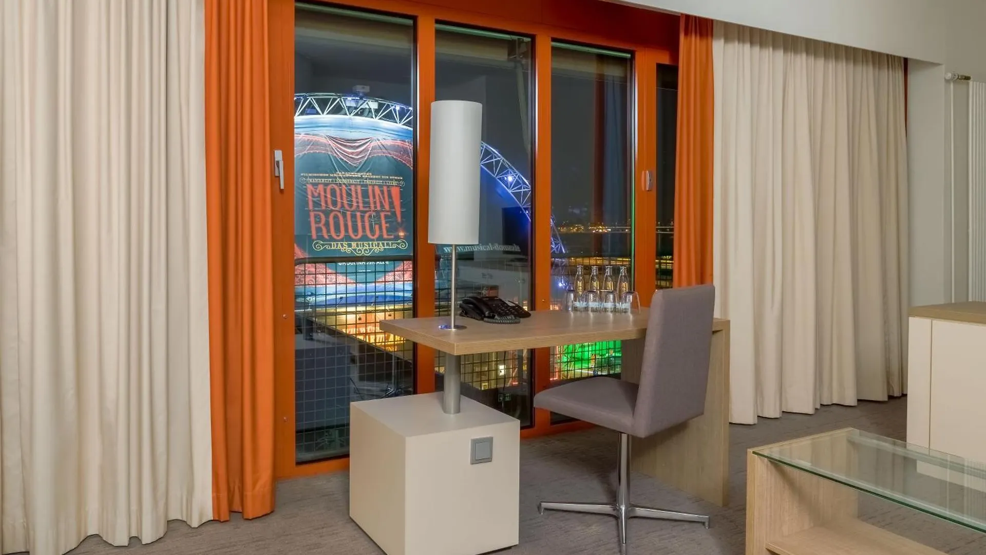 Kommerzhotel Koeln 3*, Colónia